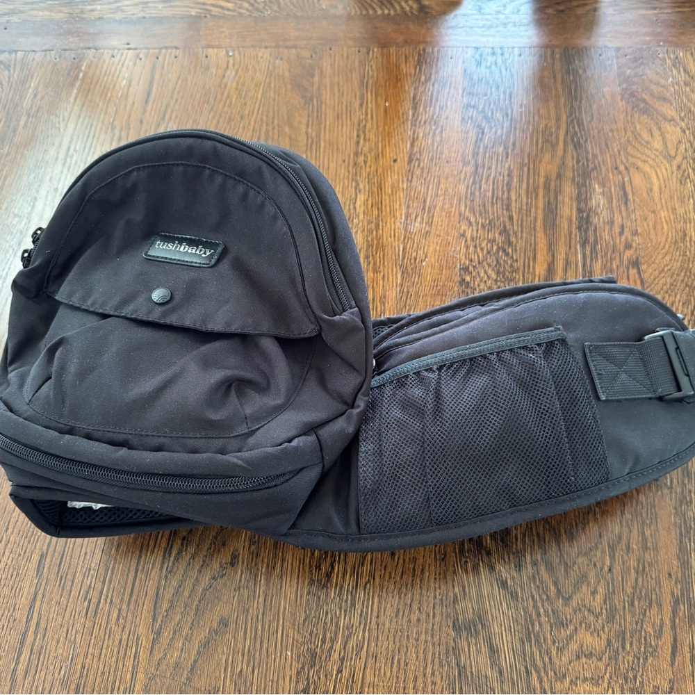 Barely used Tushbaby